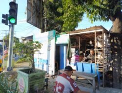 Lebih dari 35 Tahun Berkarya, Pak Toni Pertahankan Kepercayaan Pelanggan Lewat Jahitan Berkualitas Di Rembang‎