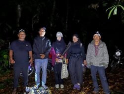 Dua perempuan muda asal Medan tersesat setelah nekat melakukan perjalanan wisata berdua di kawasan hutan sekitar objek wisata Gunung Sipiso-piso (Bukit Gundul),