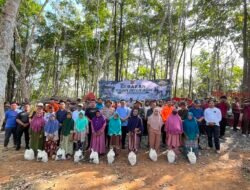Gerakan Radit Inti Asri Kodim 0427 Way Kanan WujudkanNyata kepedulian Lingkungan dan sosial dicurup kereta