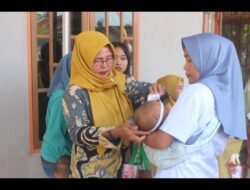 KETUA TP PKK KABUPATEN ASAHAN KUNJUNGI POSYANDU GELATIK KELURAHAN DADI MULYO, KECAMATAN KOTA KISARAN BARAT