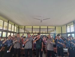 Jaga Keamanan dan Masa Depan Pelajar: Polsek Meliau Berikan Penyuluhan Tiga Pilar Penting di MPLS SMPN 02 MELIAU